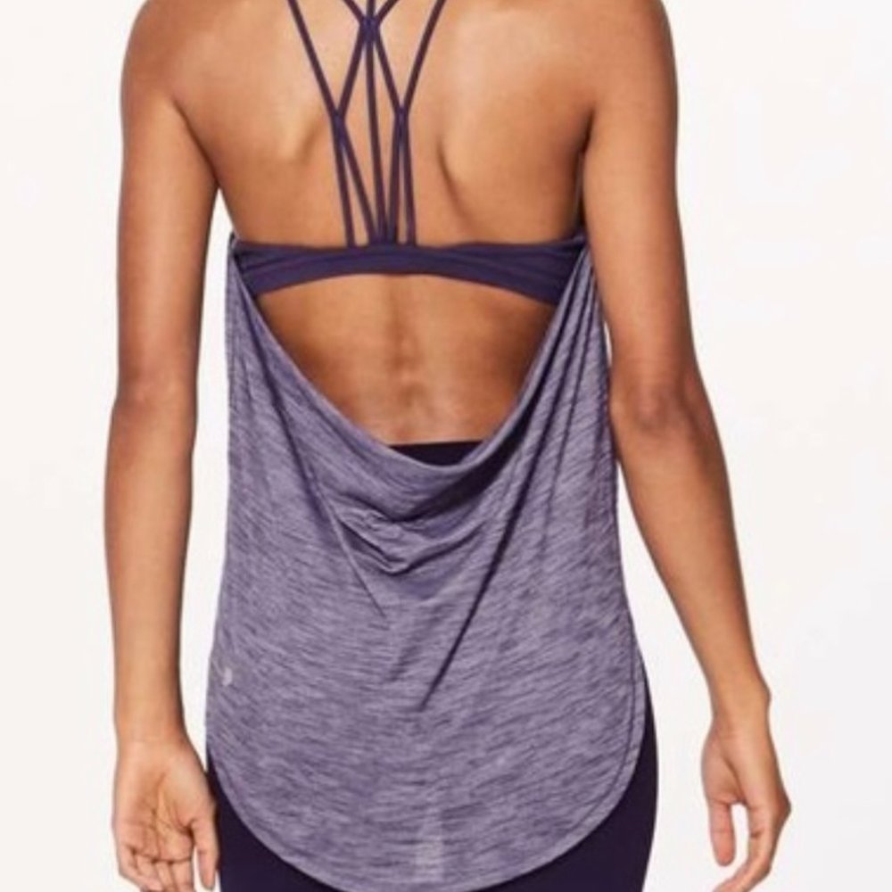 Lululemon RAISE THE BARRE TANK *LIGHT SUPPORT FOR A/B CUP Size 6 Violet